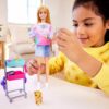 Barbie Malibu Stilist Bebek Oyun Seti HNK95 - Görsel 2